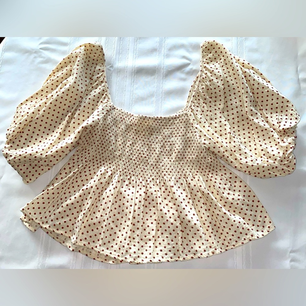 By Together Smocked Blouse Puff Sleeve Polkadot Cream/Red Top Women’s Large